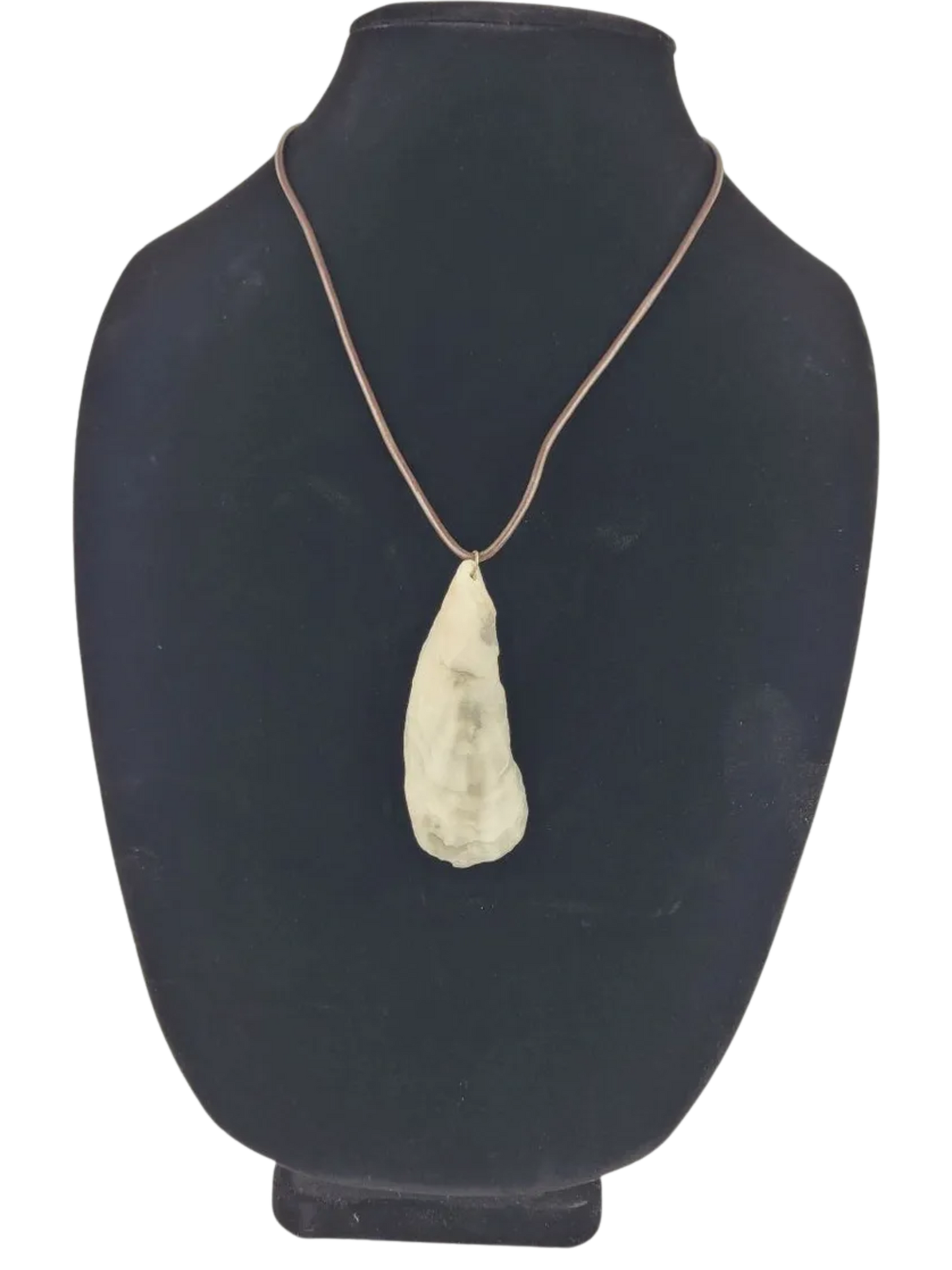 Necklace with a pendant on a black mannequin bust